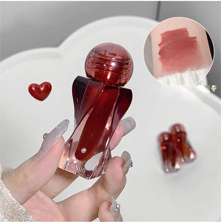 Batom Líquido Velvet Matte – Efeito Nevoado Artístico e Toque Aveludado 💄✨
